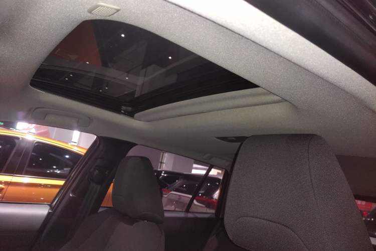 Used Toyota Corolla Cross 2024 2.0L Elite Edition
