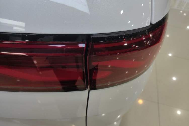 Used BYD Xia 2025 DM-i 1.5T 180km Excellence Model
