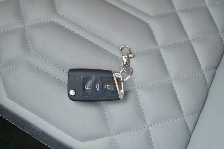 Used Volkswagen Tayron 2023 300TSI Two-Wheel-Drive Luxury Plus Advanced Edition
