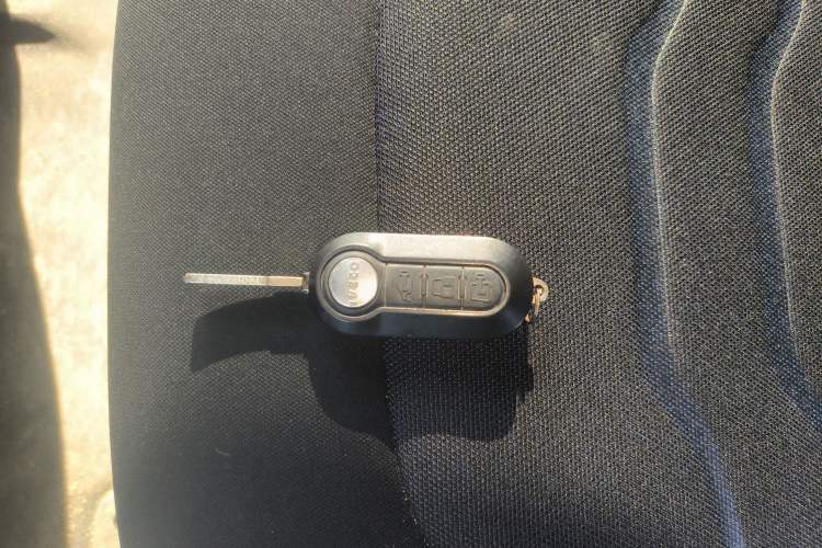 Used Iveco Eurocargo 2021 2.0T Manual Super Rui Long Wheelbase Short Overhang High Roof Side-Sliding Door F1A
