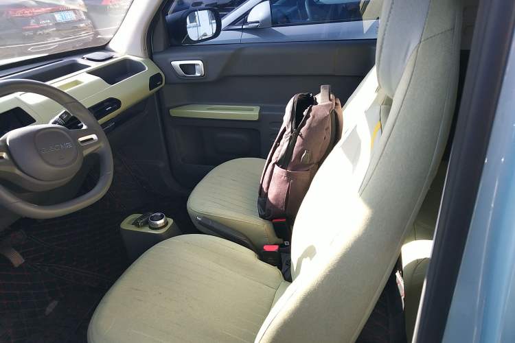 Used  Panda 2024 Facelifted Panda Mini 200km Dragon Edition
