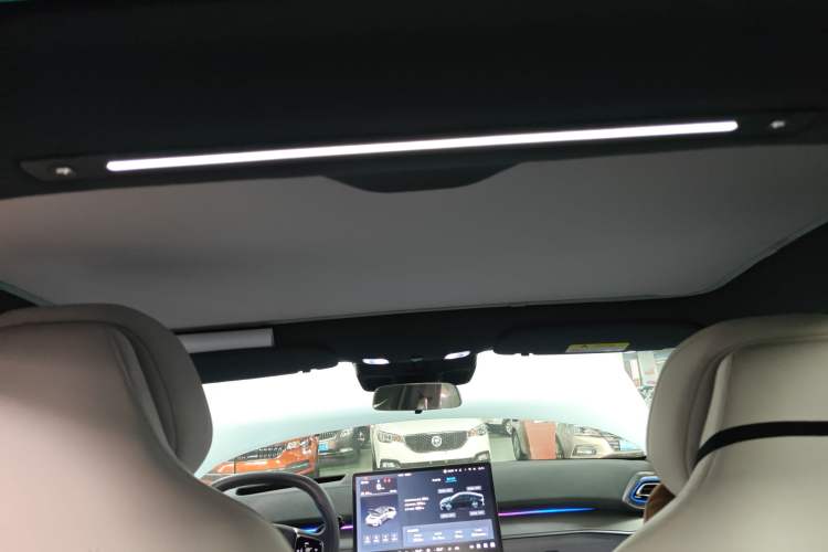 Used ARCFOX Alpha S5 2024 560MAX 185kW
