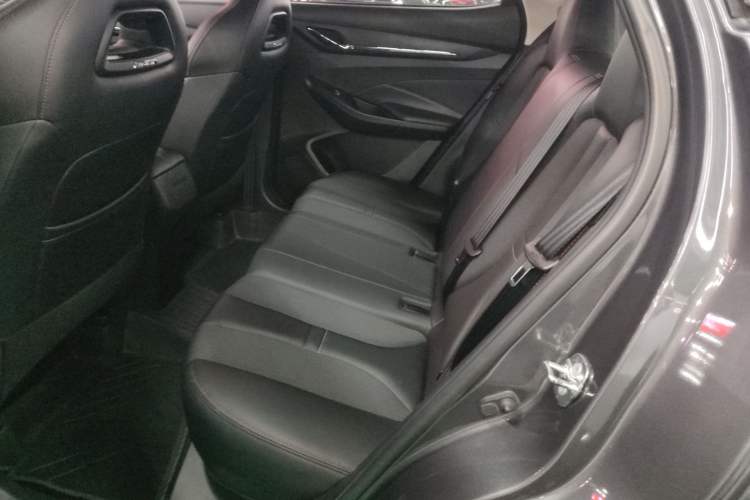 Used Oshan X5 2021 Revised Version 1.6L Manual Luxury Edition
