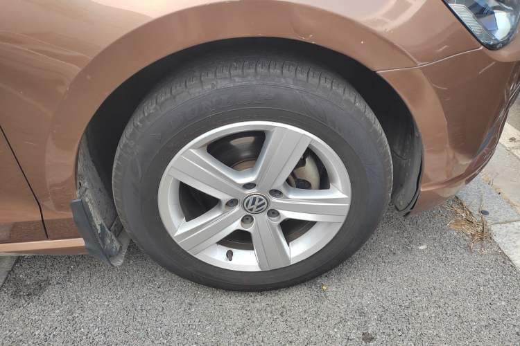 Used Volkswagen Lamando 2017 230TSI DSG Fashion Edition
