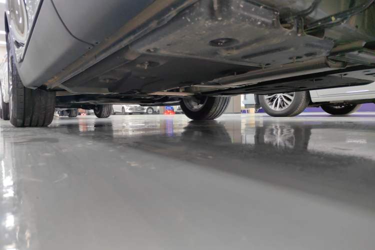 Used Buick Envision 2022 Encore S 552T Two-Wheel-Drive Luxury Model
