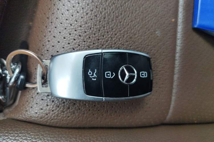 Used Mercedes-Benz E-Class 2016 E 200 L Sport Edition