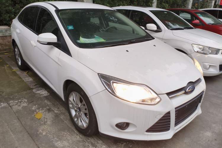 Used Ford Focus 2012 Sedan 1.6L Automatic Comfort Model
