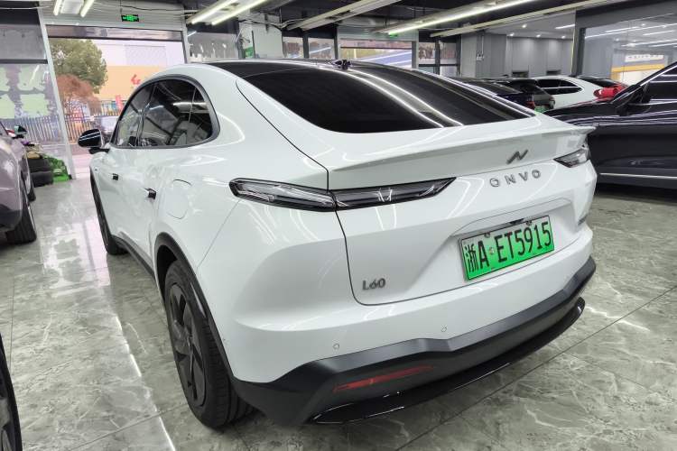 Used ONVO L60 2024 60 kWh Rear-Drive Version