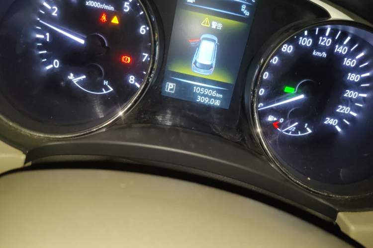 Used Nissan X-Trail 2014 2.5L CVT Luxury Edition 4WD
