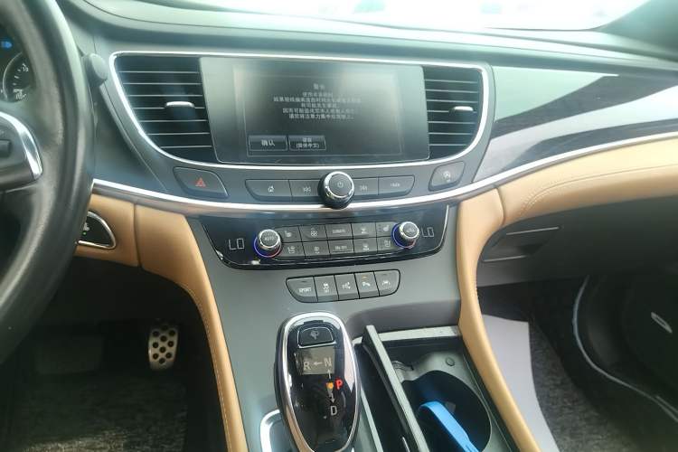 Used Buick LaCrosse 2016 28T Flagship Model
