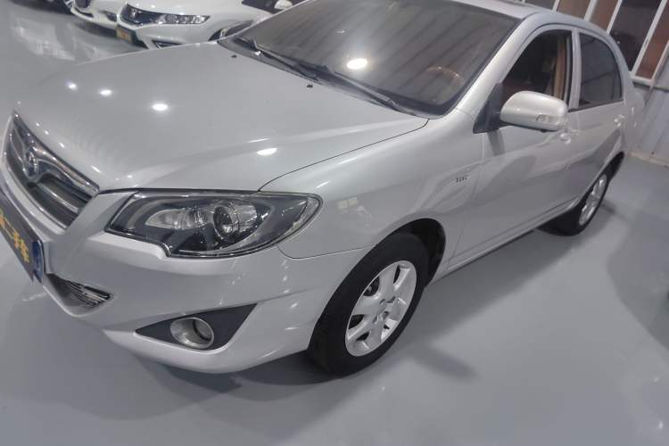 Used Toyota Corolla 2013 1.6L Automatic Luxury Edition
