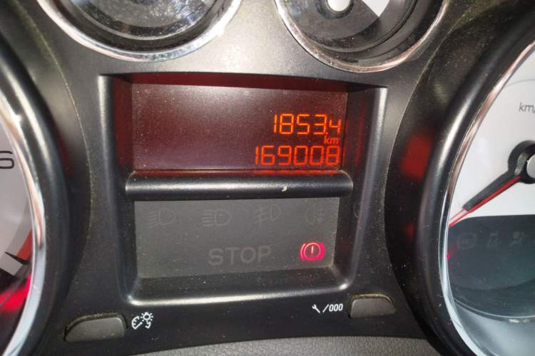 Used Peugeot 308 2014 Enjoy Edition Classic 1.6L Manual YouShang Model