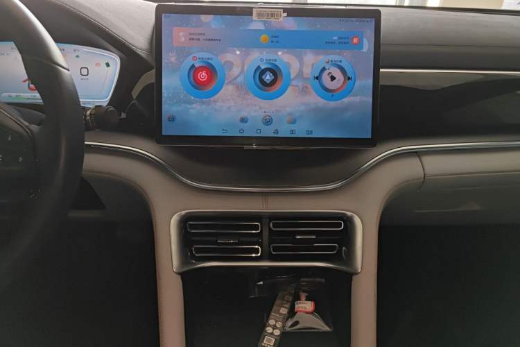 Used BYD Song PLUS New Energy 2024 Honor Edition EV 520km Luxury Model
