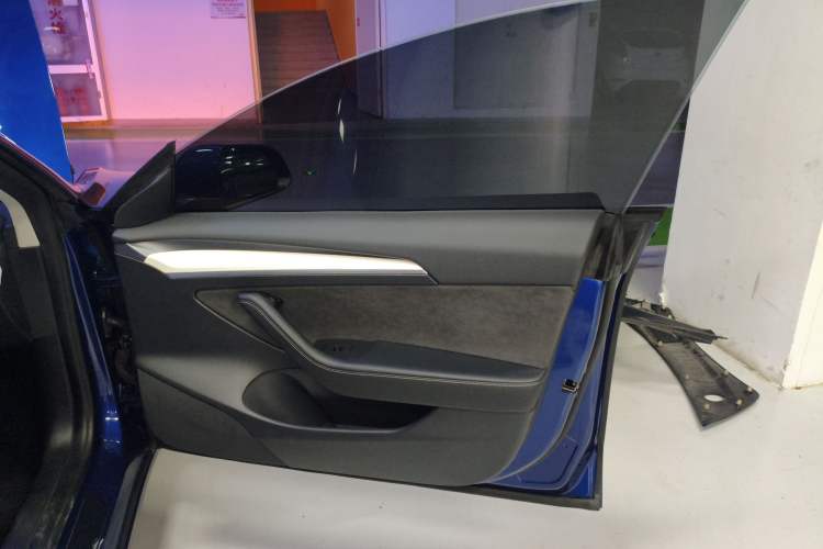 Used Tesla Model 3 2022 Rear-Wheel-Drive Version
