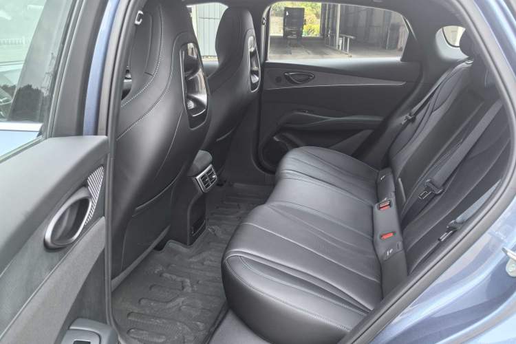 Used BYD Seal 06 New Energy 2025 DM-i Smart Drive 120KM Deluxe Model
