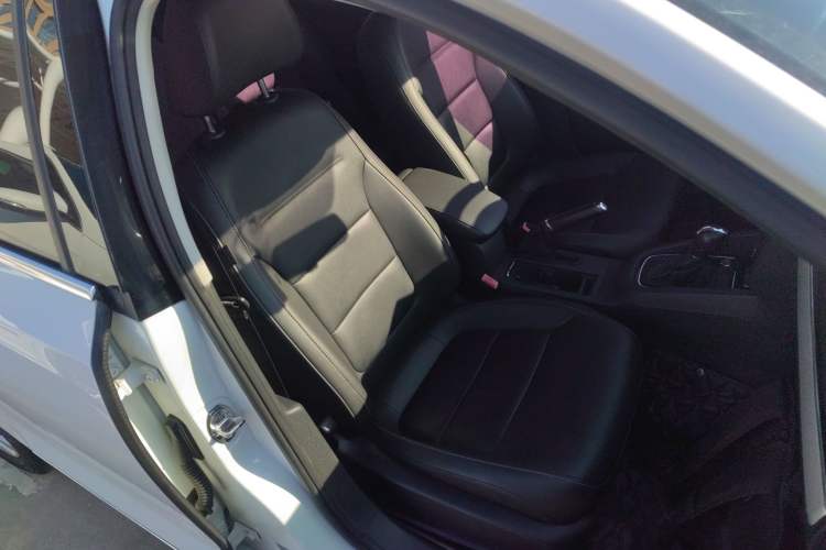 Used Volkswagen Sagitar 2017 1.6L Automatic Comfort Model
