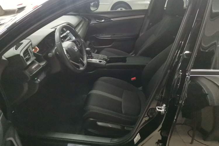 Used Honda Civic 2021 HATCHBACK 220TURBO CVT Trendy Cool Edition