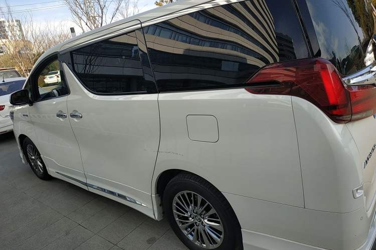 Used Toyota Alphard 2021 Dual-Engine 2.5L Luxury Edition