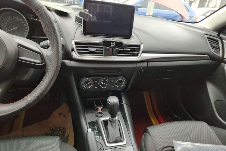 Used Mazda Mazda 3 Axela 2017 Sedan 1.5L Automatic Comfort Model Emission Standard China V