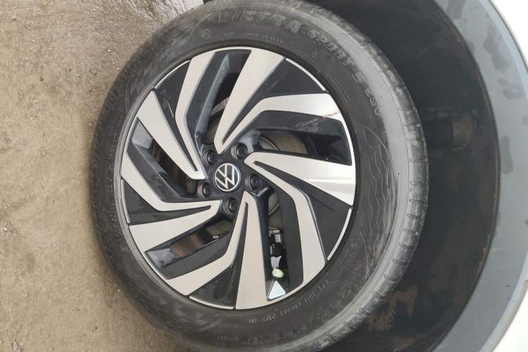 Used Volkswagen Tiguan L 2023 300TSI Automatic Two-Wheel Drive Smart Edition