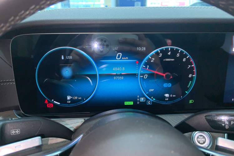 Used Mercedes-Benz E-Class New Energy 2022 Second Facelift E 350 e L Plug-in Hybrid Sedan
