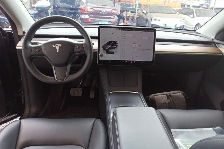 Used Tesla Model Y 2022 Rear-Wheel-Drive Version