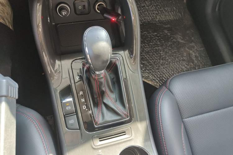 Used Changan CS75 2017 Shangkui Edition 1.5T Automatic Fengxiang Model