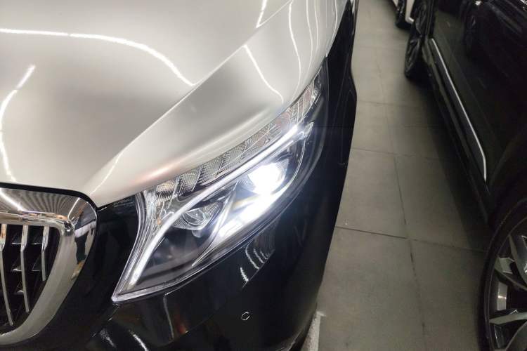 Used Mercedes-Benz Vito 2021 2.0T Elite Version 7 Seats
