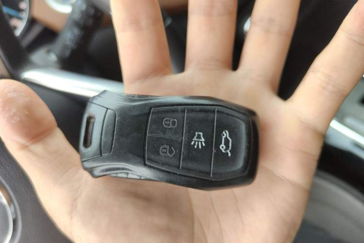 Used Soueast DX7 2017 1.5T Automatic Glory Edition
