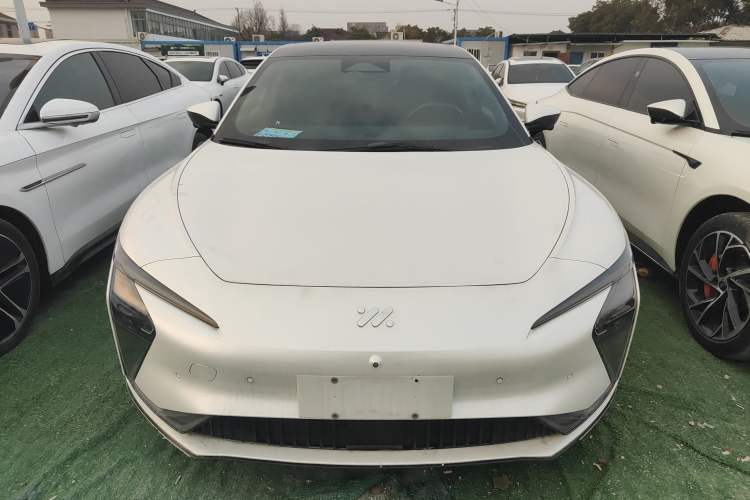 Used  L7 2022 Pro Model