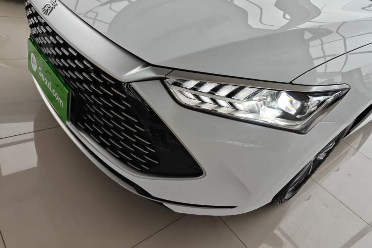 Used BYD Qin PLUS 2024 HONOR Edition DM-i 55KM Leading Model