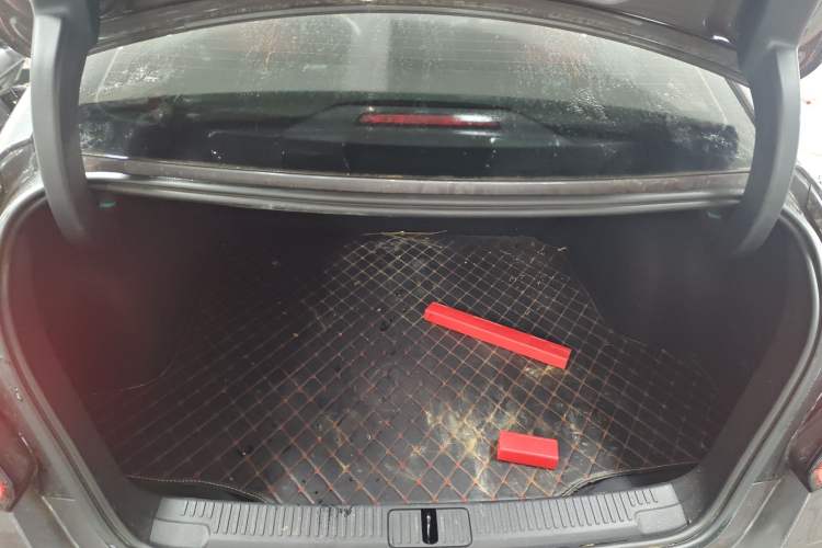 Used MG 5 2022 180 DVVT CVT Youth Luxury Edition
