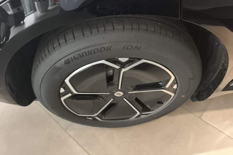 Used  YU7 2025 Ultra-Long Range All-Wheel Drive Pro Version