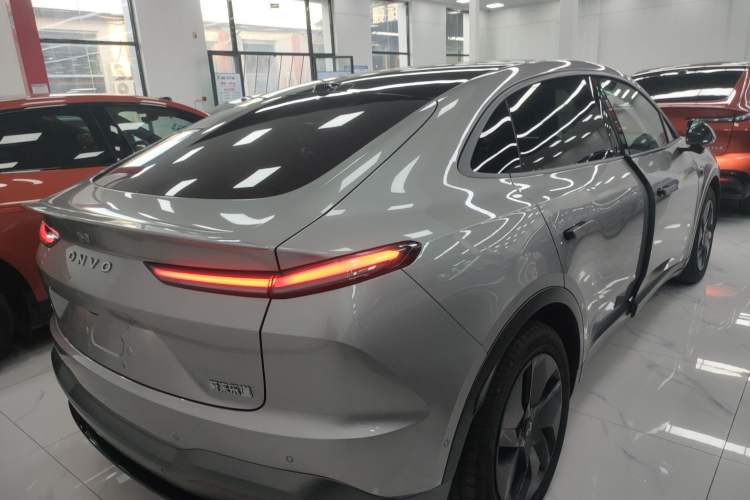 Used ONVO L60 2024 60 kWh Rear-Drive Version
