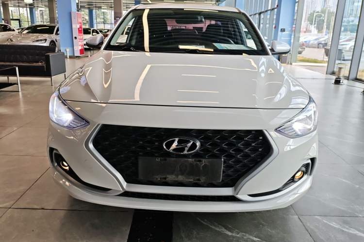 Used Hyundai Celesta 2018 1.6L Automatic GL Enjoyment Edition China VI compliant