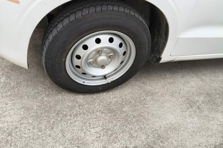 Used Wuling Hongguang V 2022 1.5L Jingqu Version Hydraulic Power Steering LAR
