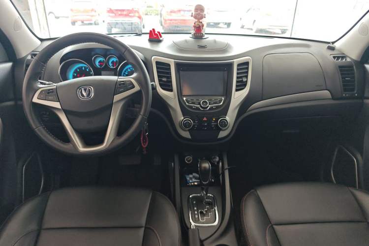 Used Changan CS35 2014 1.6L Automatic Luxury Model China IV Standard
