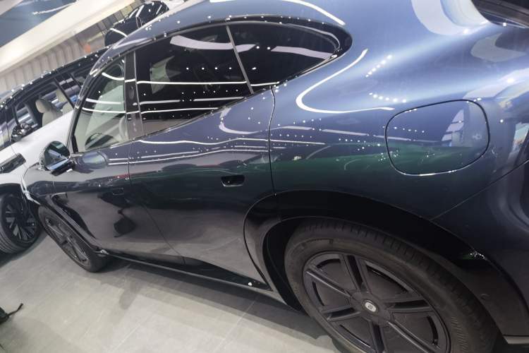 Used  YU7 2025 Ultra-Long Range All-Wheel Drive Pro Version
