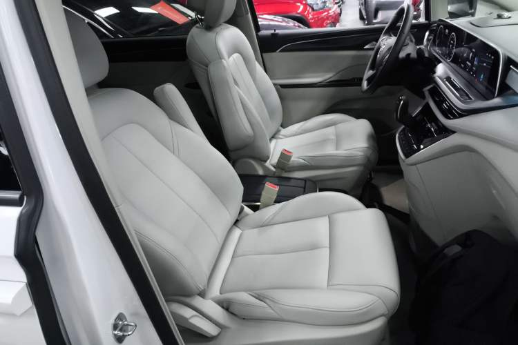 Used Buick GL8 2023 ES Lu Zun Comfort Model
