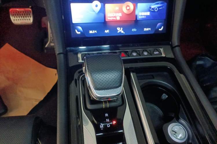 Used Hongqi H6 2023 2.0T ZhiZhen Edition