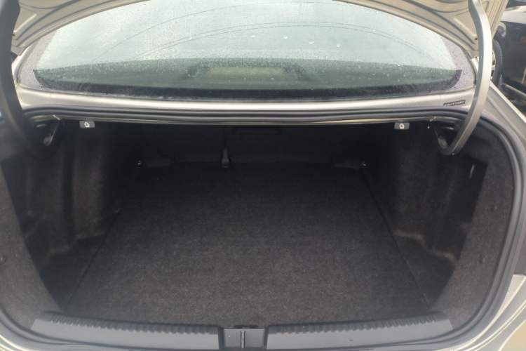 Used Volkswagen Sagitar 2014 Revised Version 1.4TSI Automatic Luxury Edition