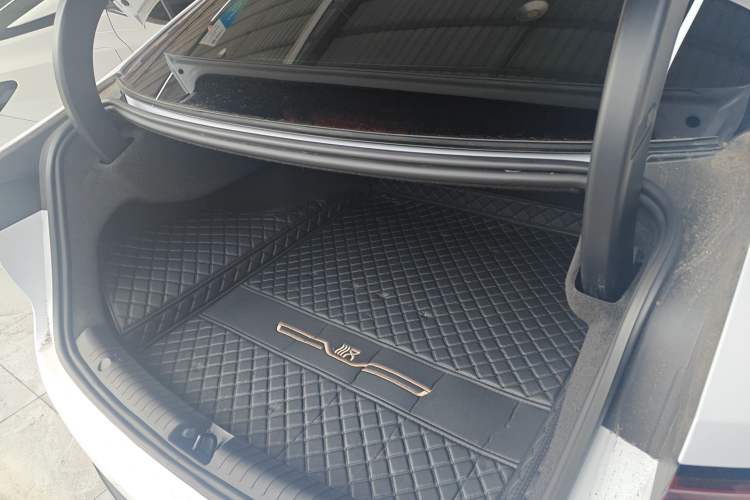 Used BYD Han 2023 EV Champion Edition 605KM Front-Drive Premium Model
