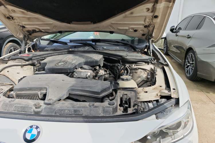 Used BMW 3 Series 2013 320Li Fashion Model
