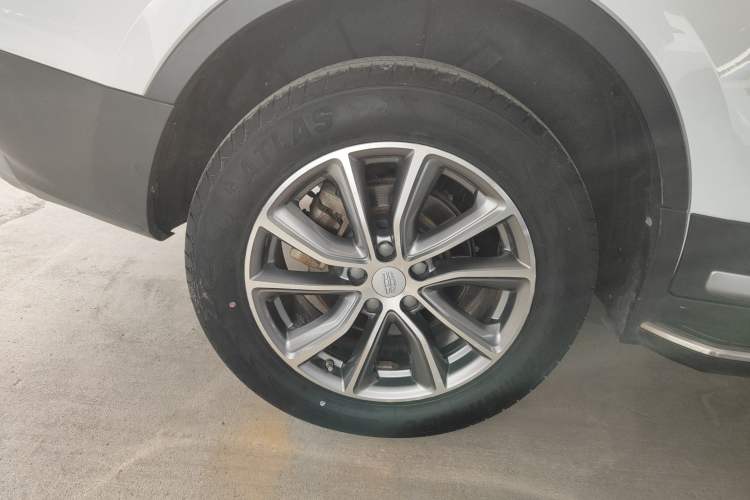 Used Geely Auto Emgrand X7 Sport 2020 1.8TD DCT Two-Wheel Drive Smart Connect 4G-Enabled Version
