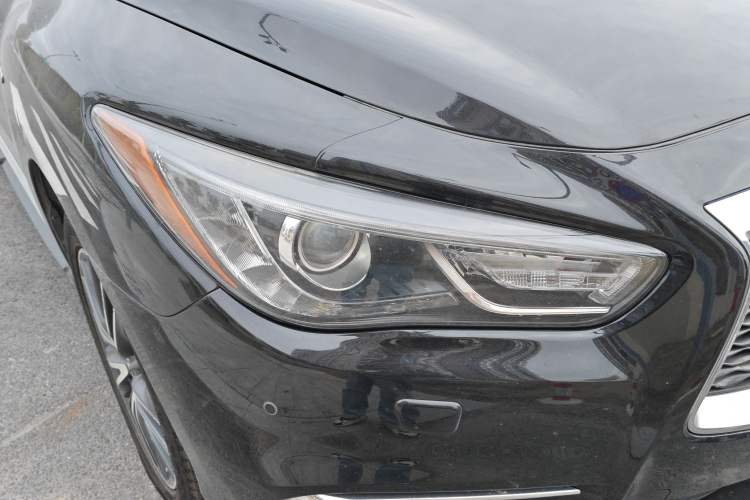 Used Infiniti QX60 2016 2.5 S/C Hybrid Two-Wheel-Drive Excellence Edition China V Standard
