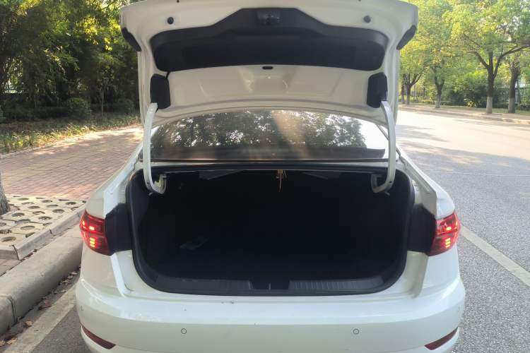 Used Volkswagen Sagitar 2019 200TSI DSG Comfort Version China VI Standard