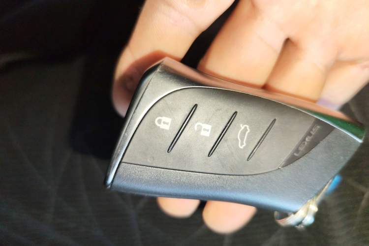 Used Lexus ES 2021 200 Excellence Edition
