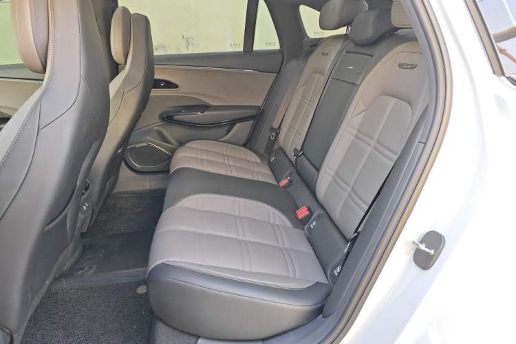 Used Hongqi EH7 2024 690 Pro