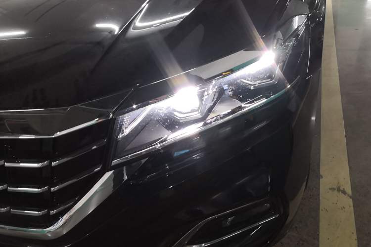 Used Volkswagen Passat 2020 Facelift 330TSI Elite Edition China VI Standard