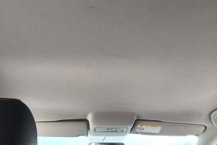 Used Volkswagen Polo 2016 1.4L Manual Fashion Model
